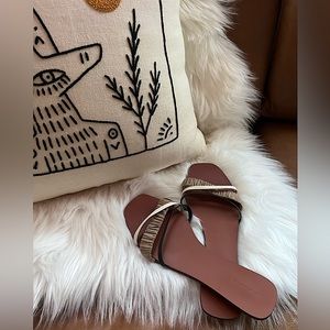 Reformation Katina Sandals flats strappy size 8